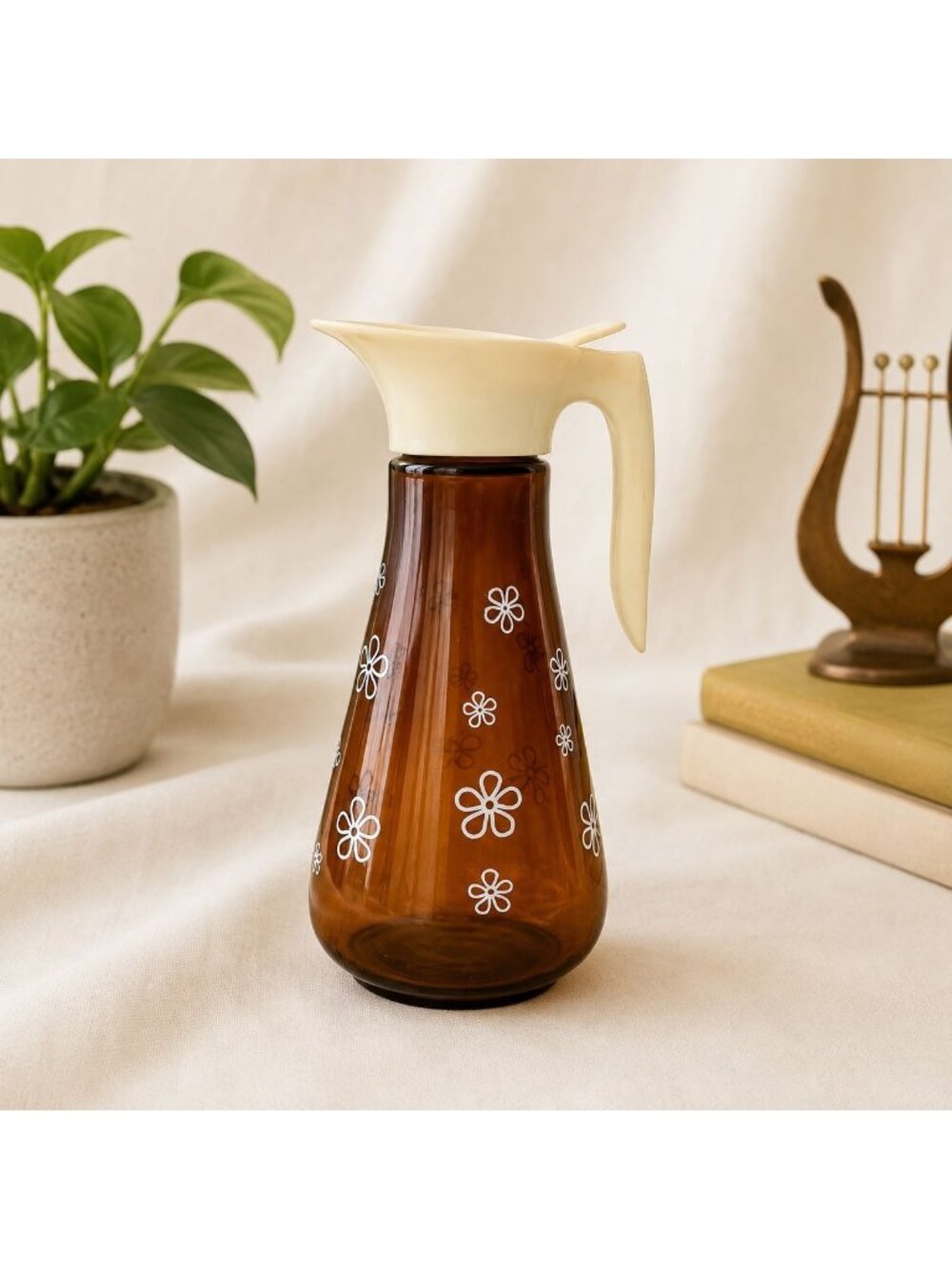 Thatcher Syrup Dispenser Amber Glass Daisy 16 Oz VTG 60s MCM Pitcher Retro Decor